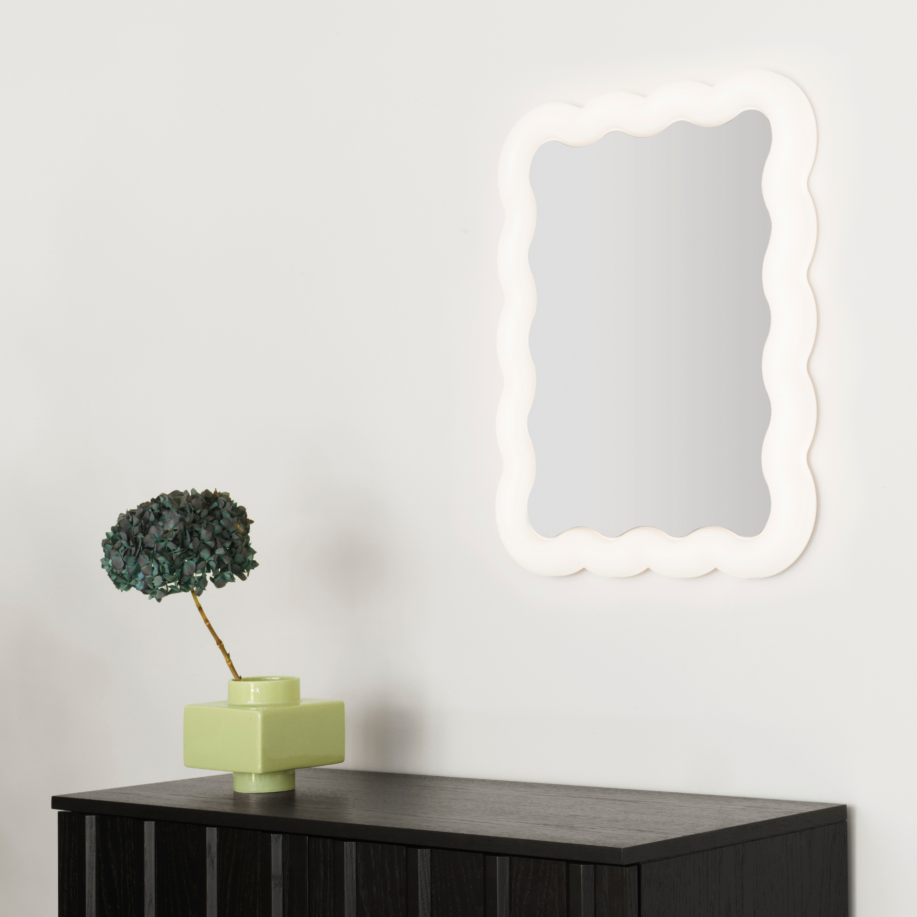 Illu Mirror